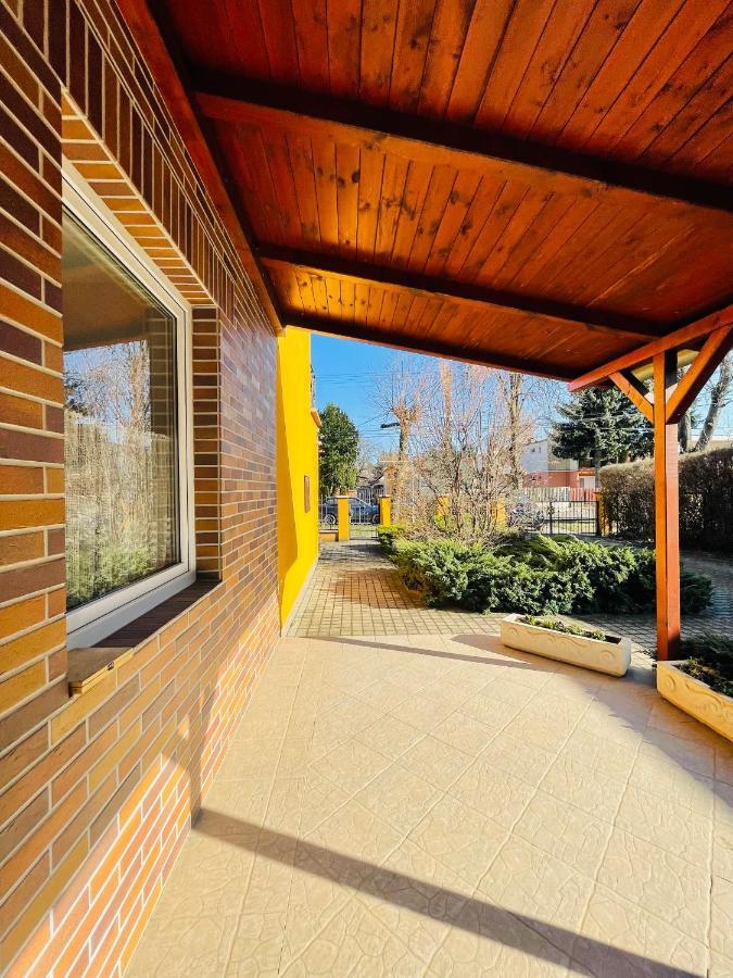 Gabi Ház Apartmanok*** Hajdúszoboszló Exterior foto